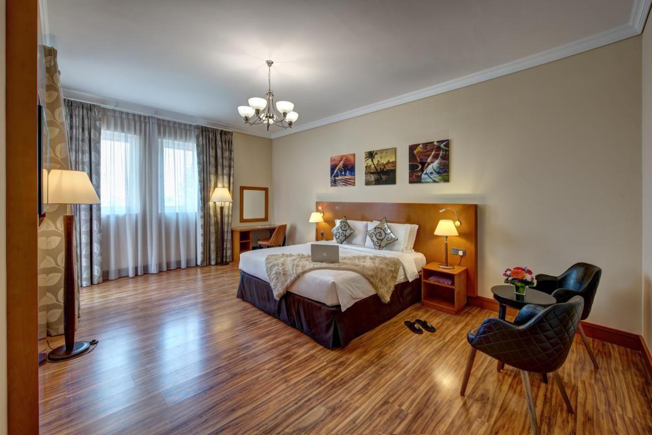 J5 Villas Holiday Homes Barsha Gardens 두바이 외부 사진
