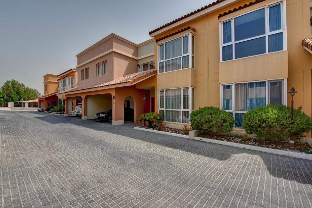 J5 Villas Holiday Homes Barsha Gardens 두바이 외부 사진